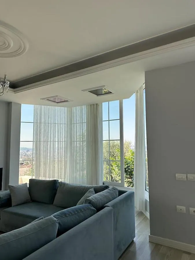 Hilltop Villa Tirana Albanien