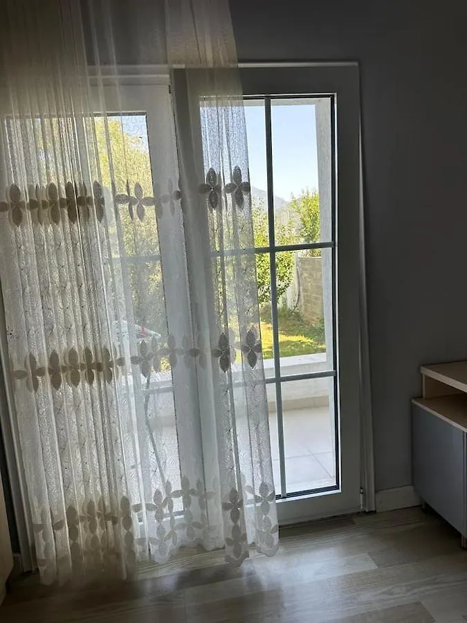 Hilltop Villa Tirana Albanien